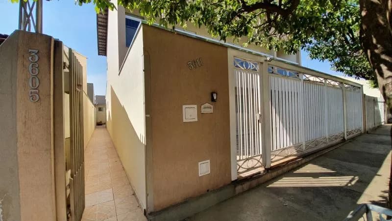 Sobrado à venda — foto 1