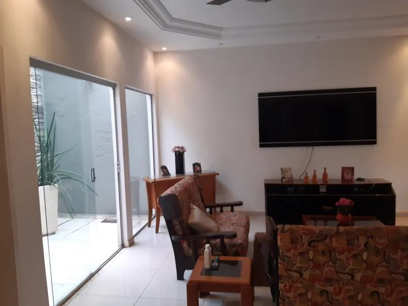 Casa à venda — foto 1